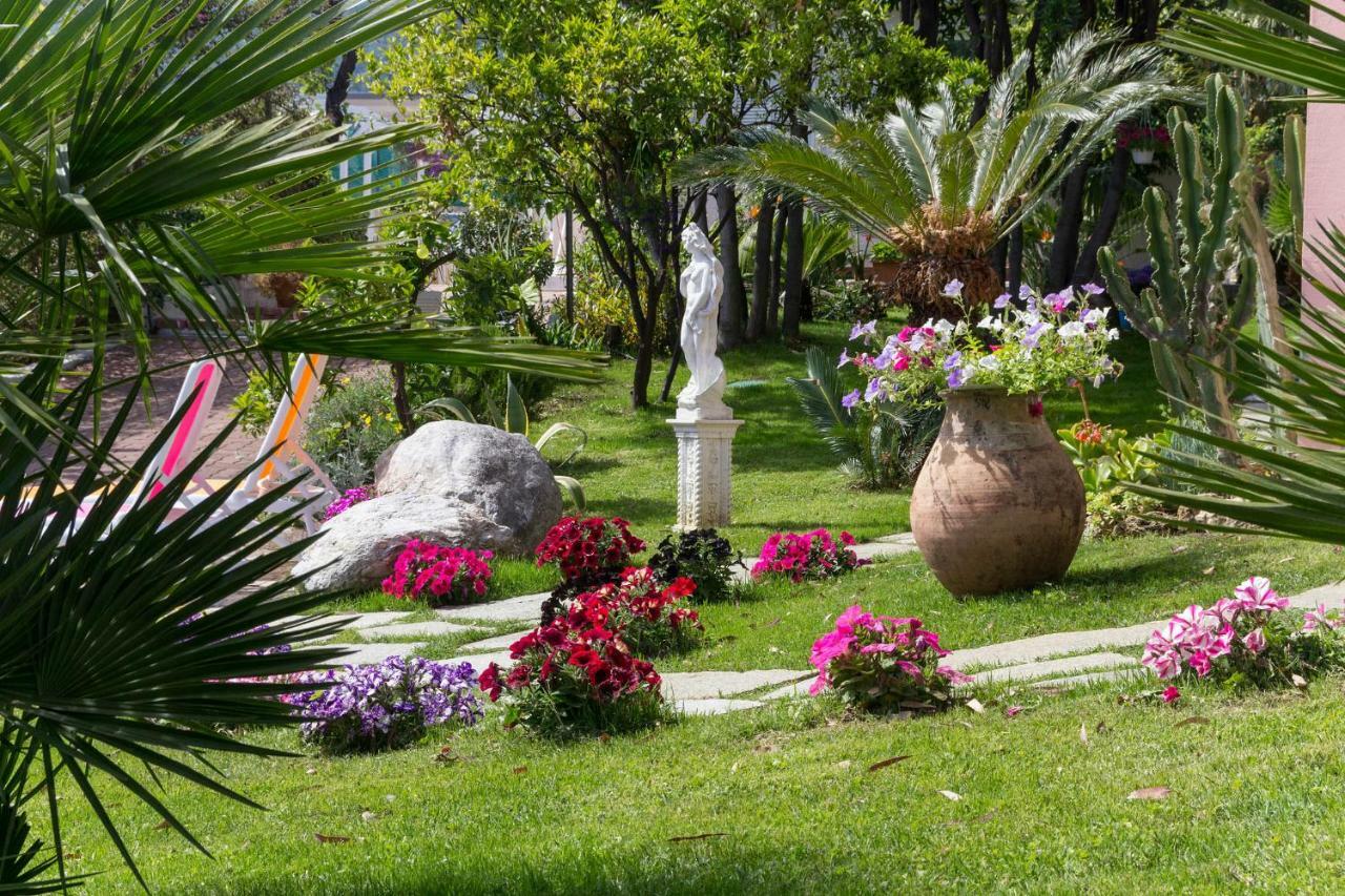 Le Villette Di Villa Paola Loano Exterior foto